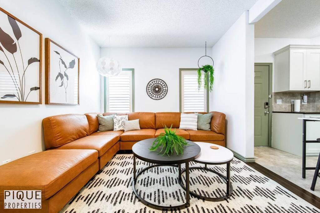 Apartment Spacious Bright - Sleep 2 - Long - Nflx&wifi Edmonton