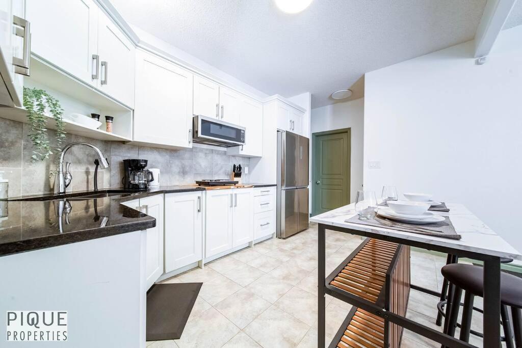 Spacious Bright - Sleep 2 - Long - Nflx&wifi *